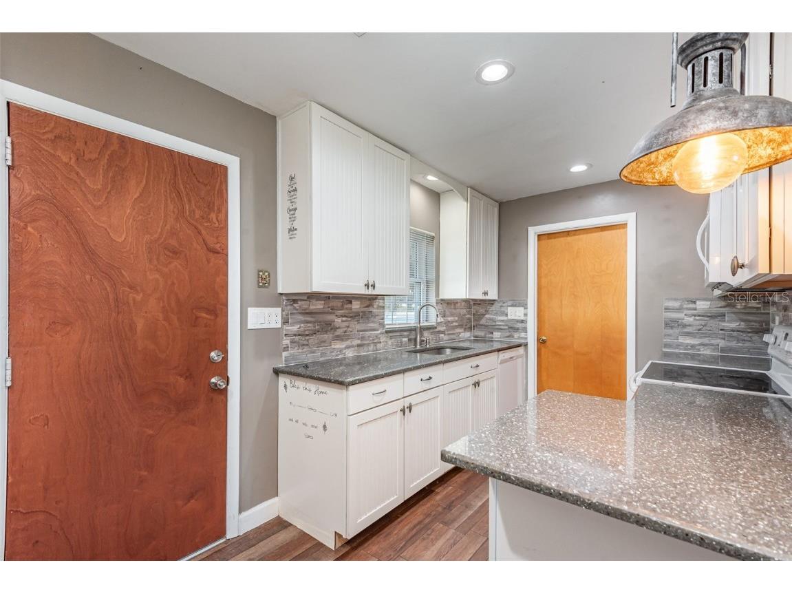 404 Grand Rondo E Crescent City FL 32112 - LAKE STELLA V4945996 image13