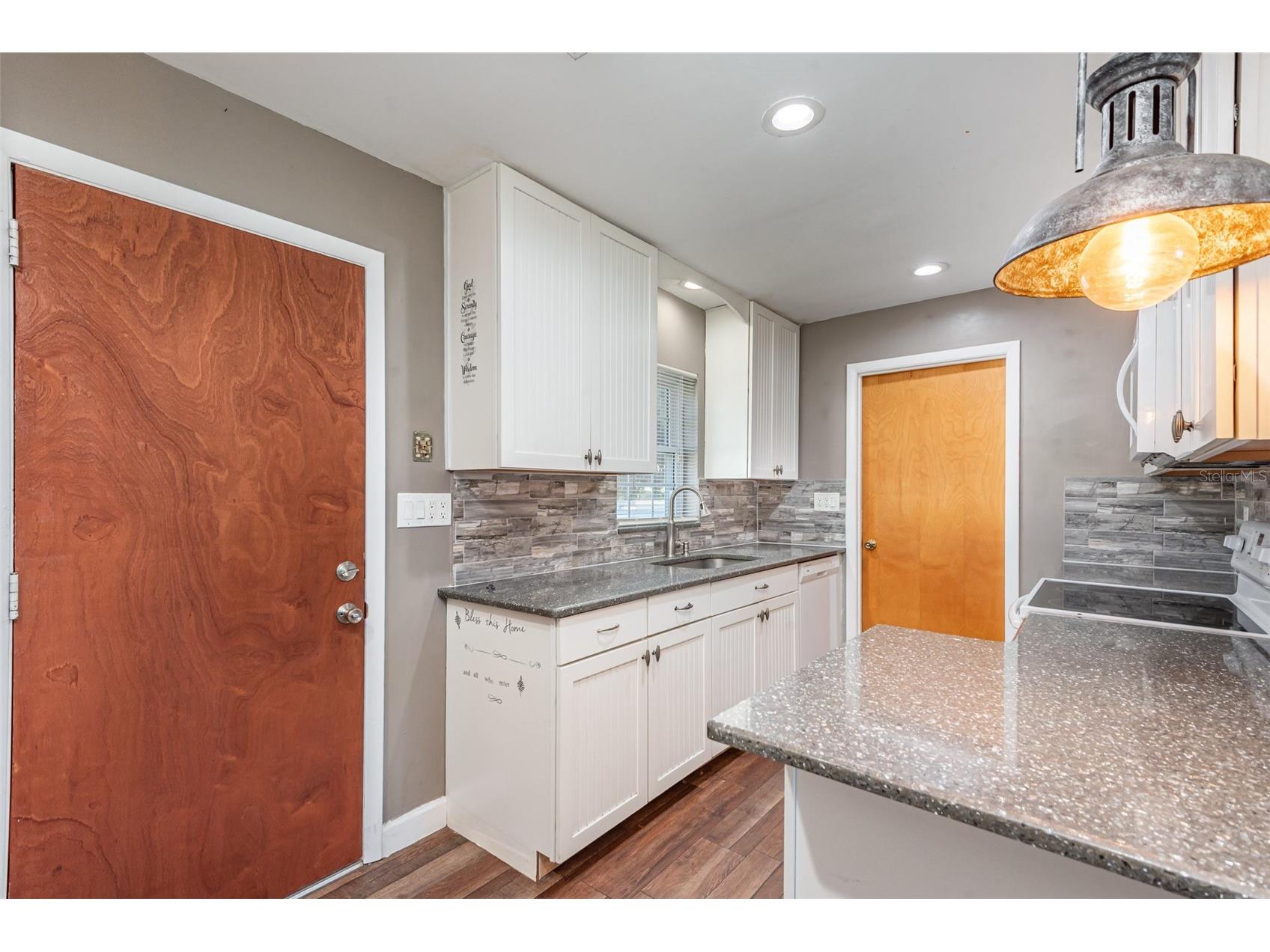 404 Grand Rondo E Crescent City FL 32112 - LAKE STELLA V4949481 image11