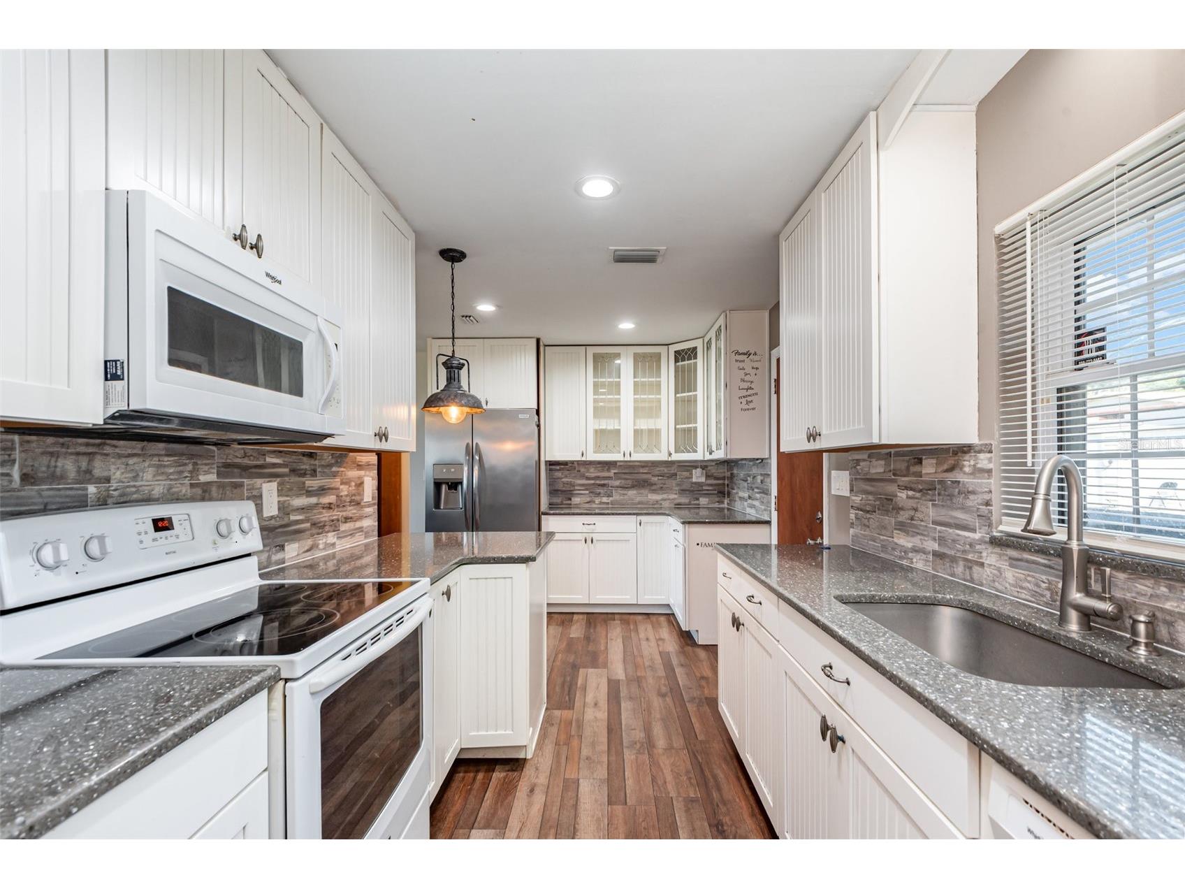 404 Grand Rondo E Crescent City FL 32112 - LAKE STELLA V4949481 image13