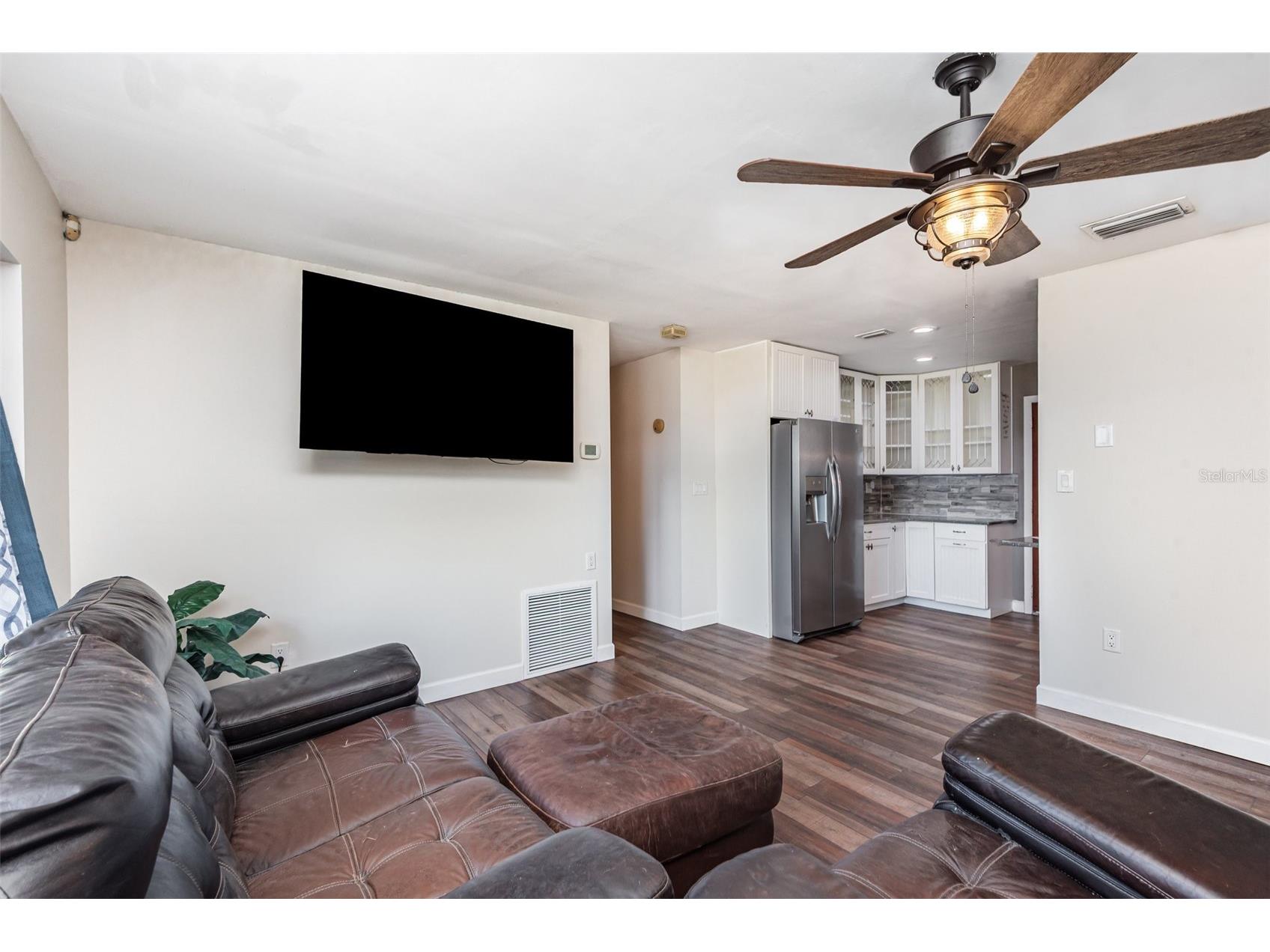 404 Grand Rondo E Crescent City FL 32112 - LAKE STELLA V4949481 image7