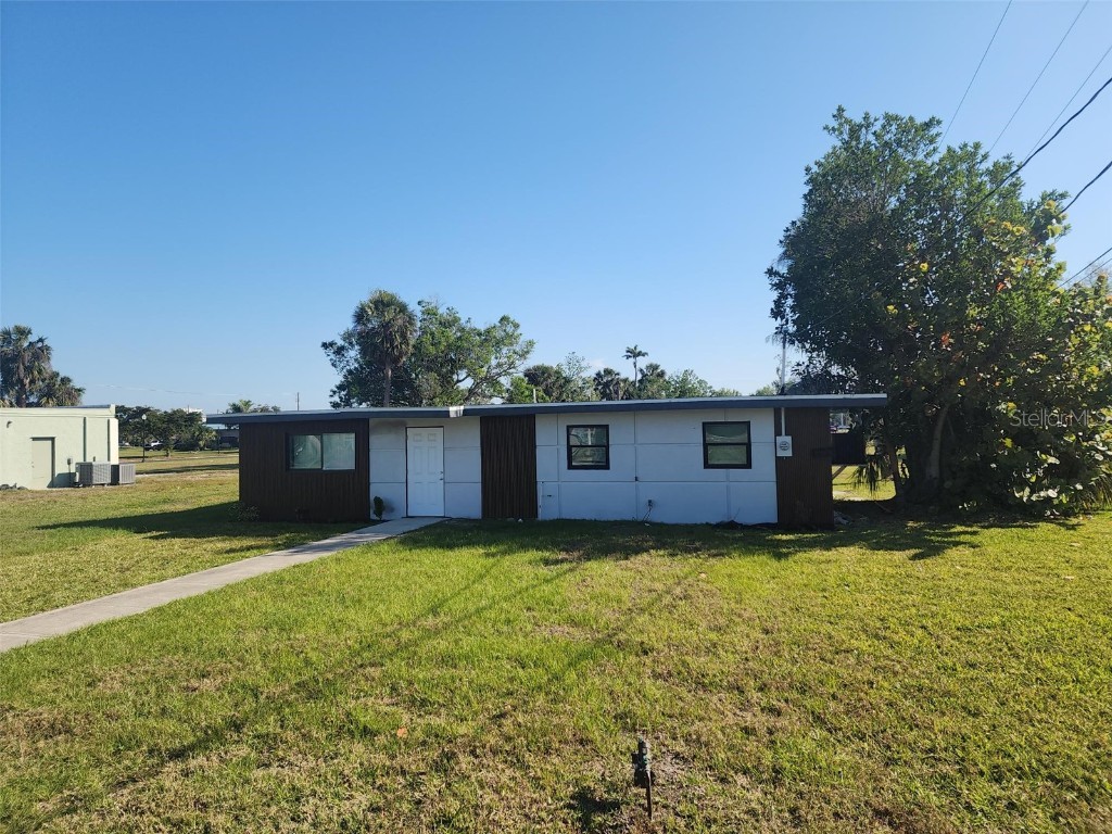 404 Hargreaves Avenue Punta Gorda FL 33950 C7506203 image4