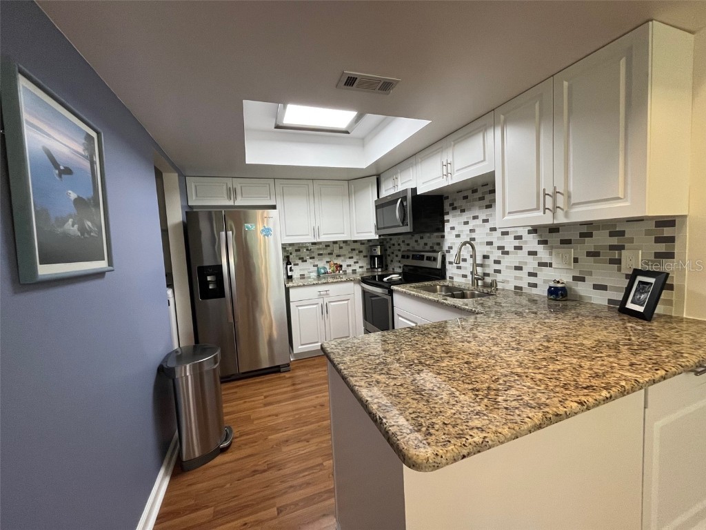 404 Lennox Road W #404 Palm Harbor FL 34683 TB8380268 image8