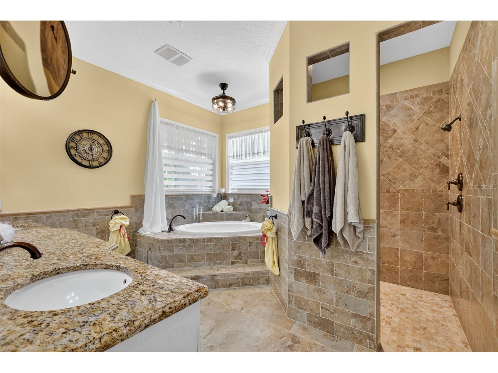 404 Long And Winding Road Howey In The Hills FL 34737 G5111102 image32