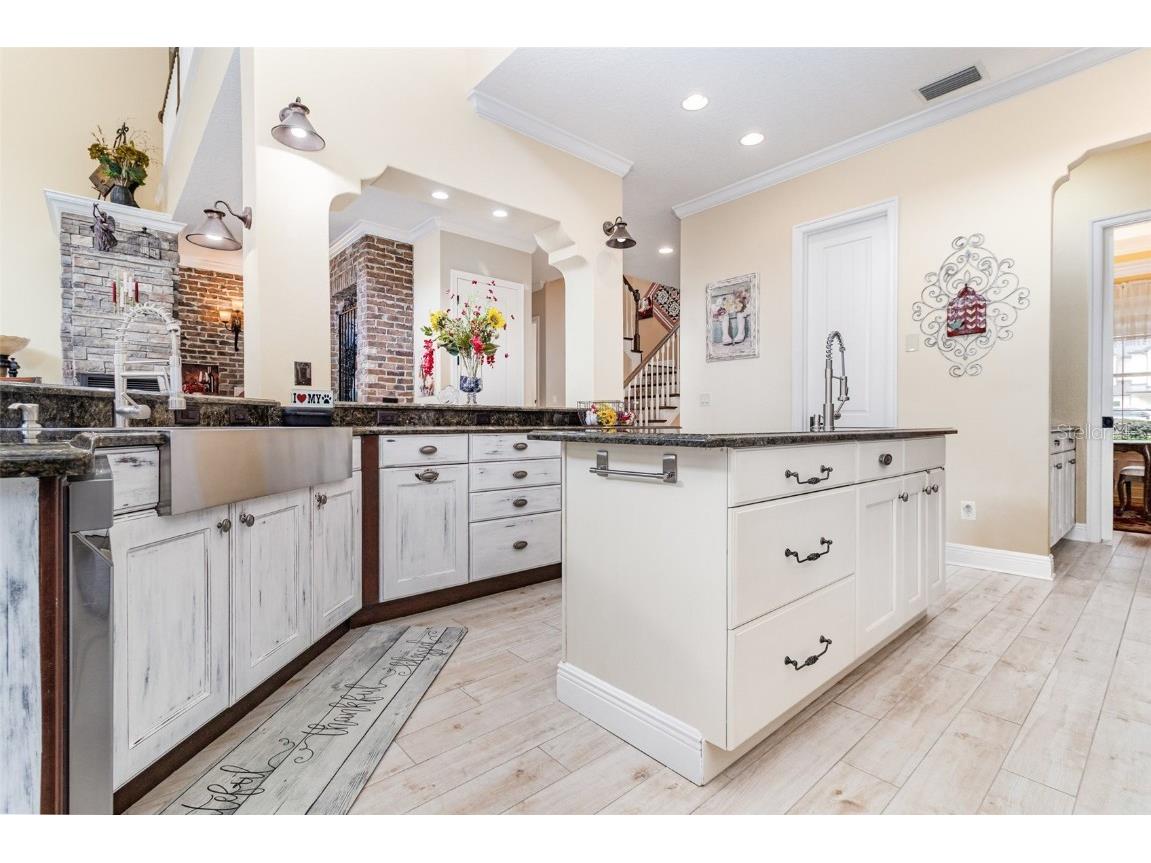 404 Long And Winding Road Howey In The Hills FL 34737 O6365975 image15