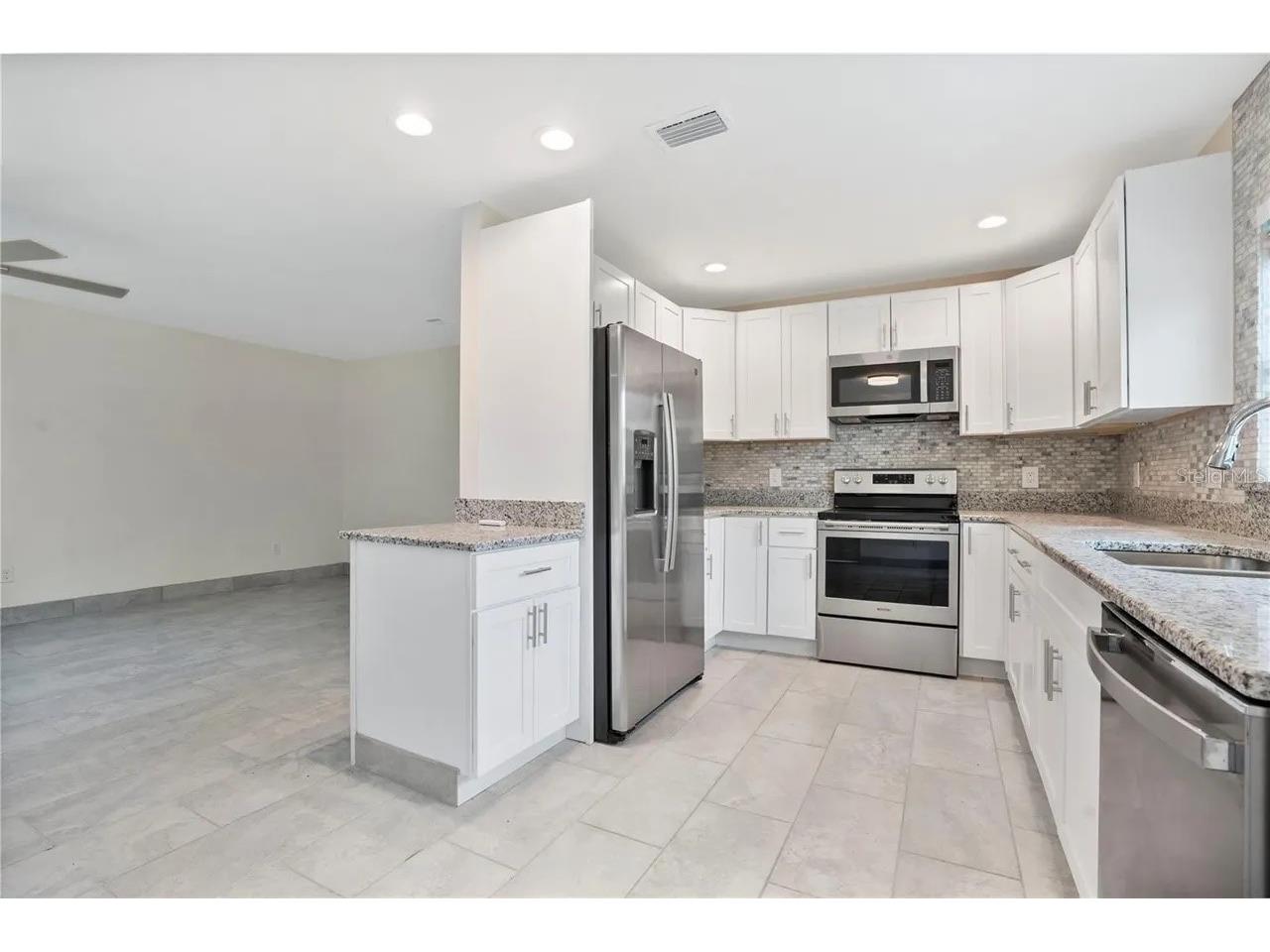 404 Longfellow Boulevard Lakeland FL 33801 L4960124 image8