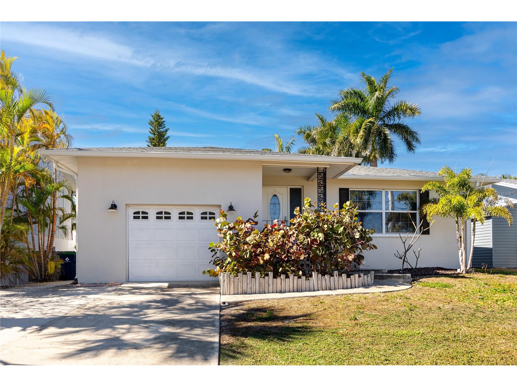404 Maxwell Place Indian Rocks Beach FL 33785 TB8473124 image1