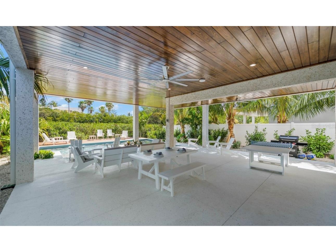 404 North Shore Dr Anna Maria FL 34216 A4612343 image27