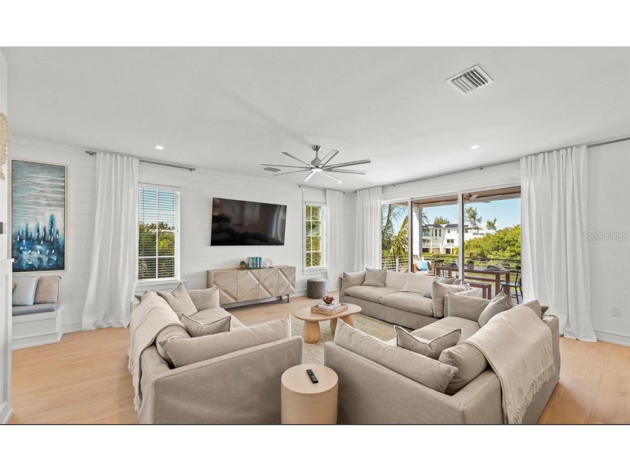 404 North Shore Dr Anna Maria FL 34216 A4612343 image9