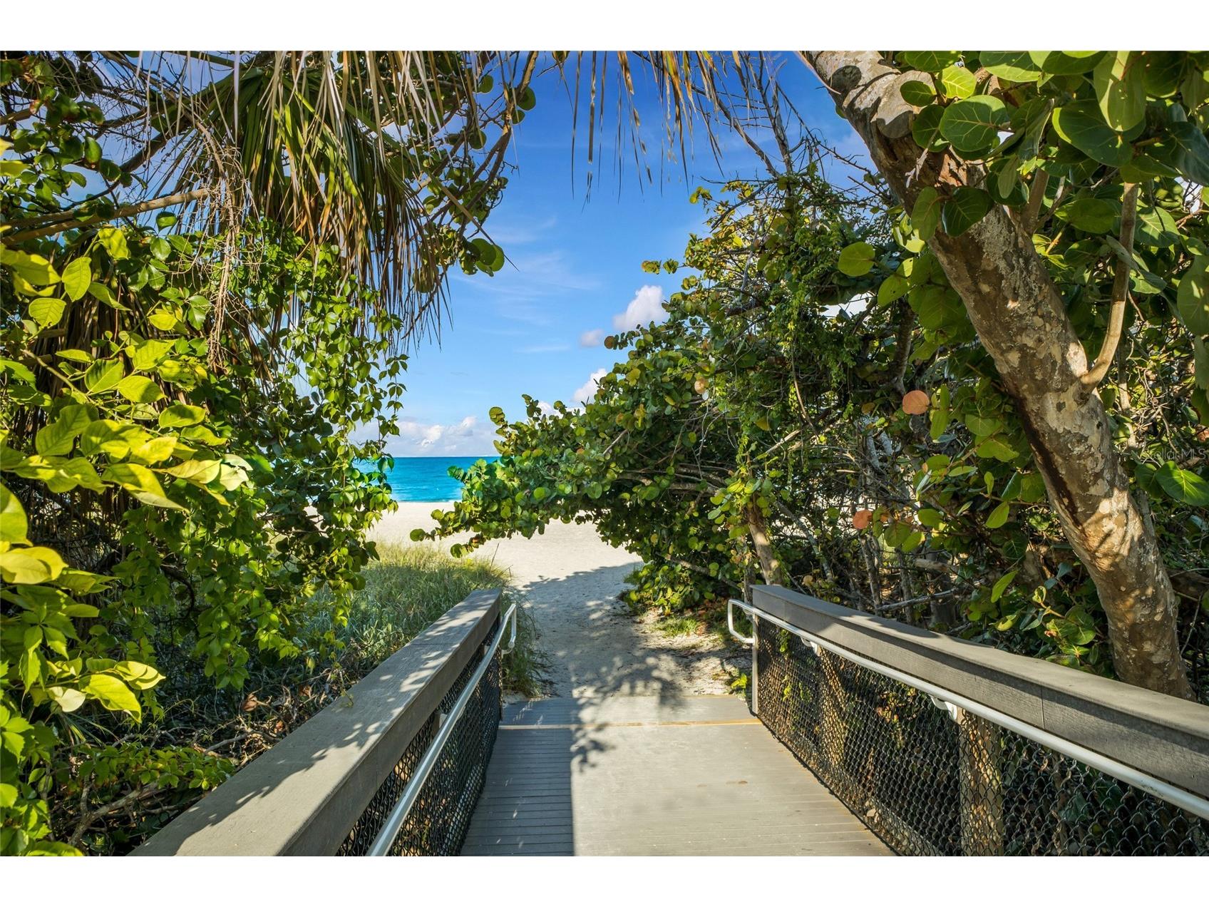 404 Oxford Drive #404 Nokomis FL 34275 A4699074 image30