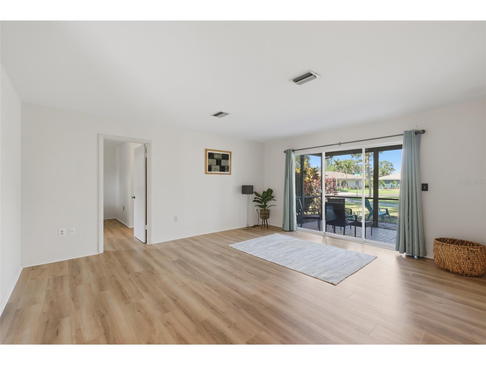 404 Oxford Drive #404 Nokomis FL 34275 A4699074 image4