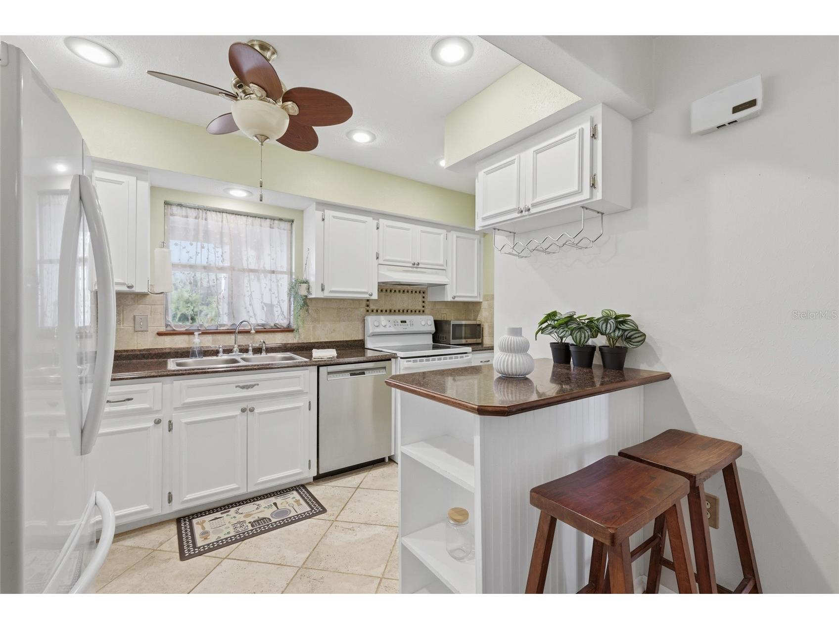 404 Oxford Drive #404 Nokomis FL 34275 A4699074 image7