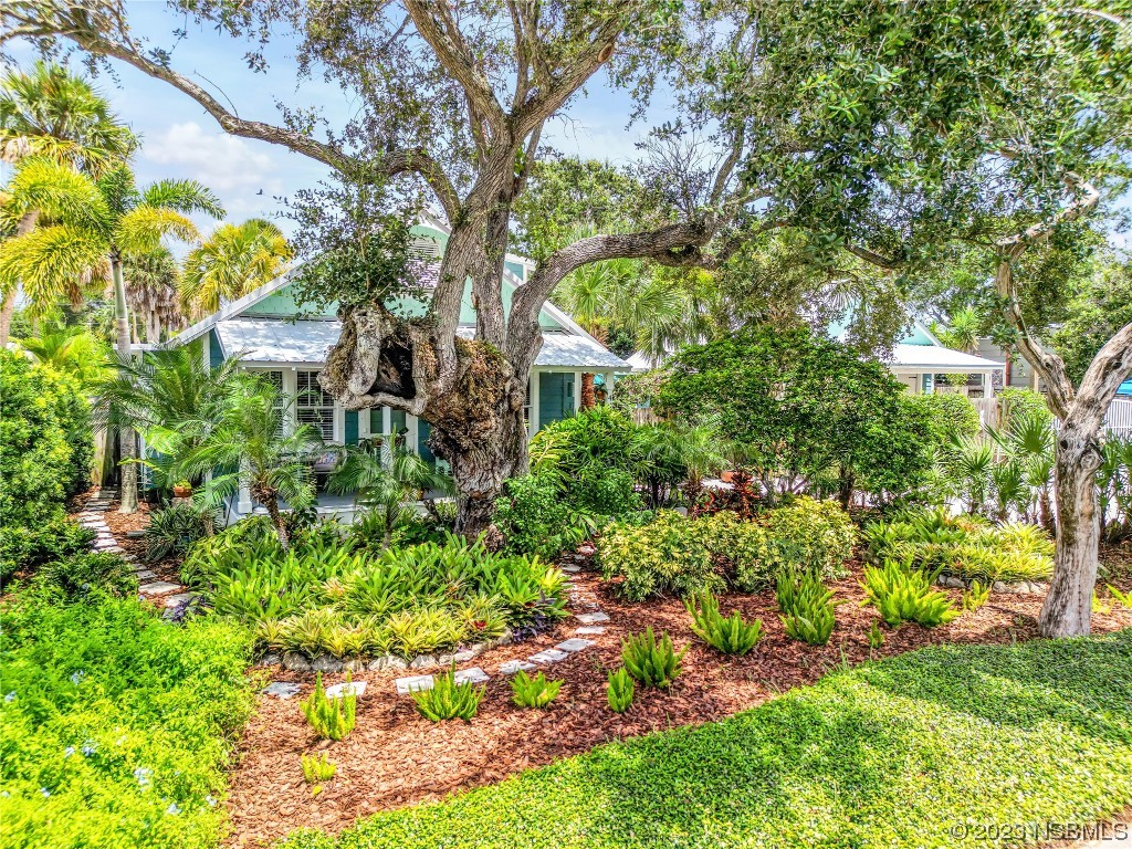 404 Oakwood Avenue New Smyrna Beach FL 32169 NS1077906 image1