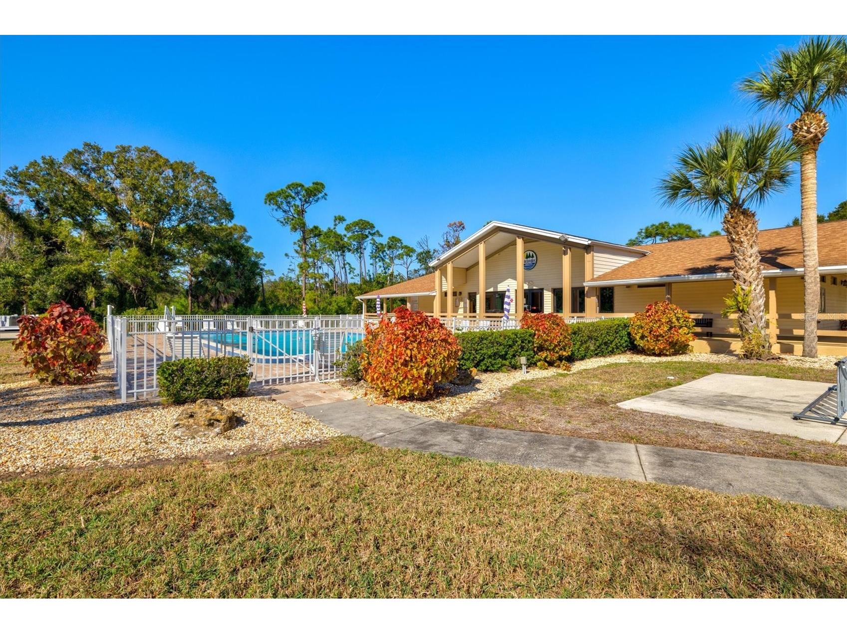 404 Pinebrook Crescent #4 Venice FL 34285 N6144105 image60
