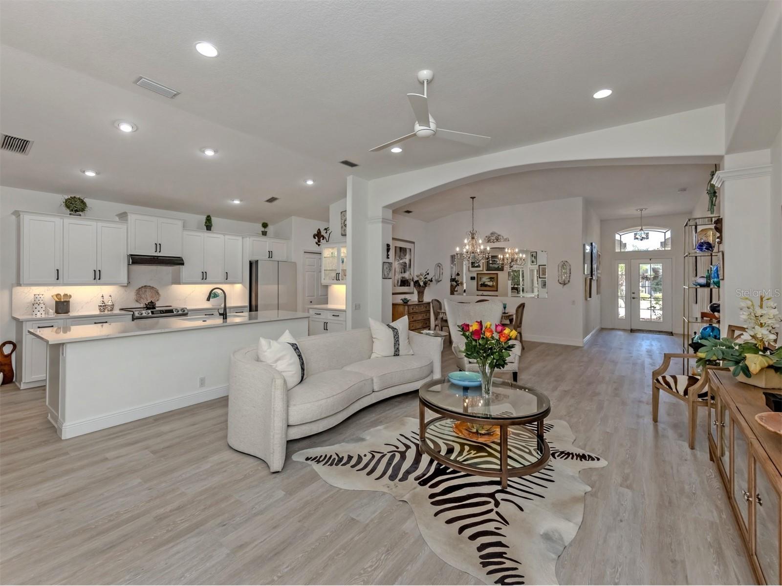 404 Pinewood Lake Drive Venice FL 34285 N6143666 image3