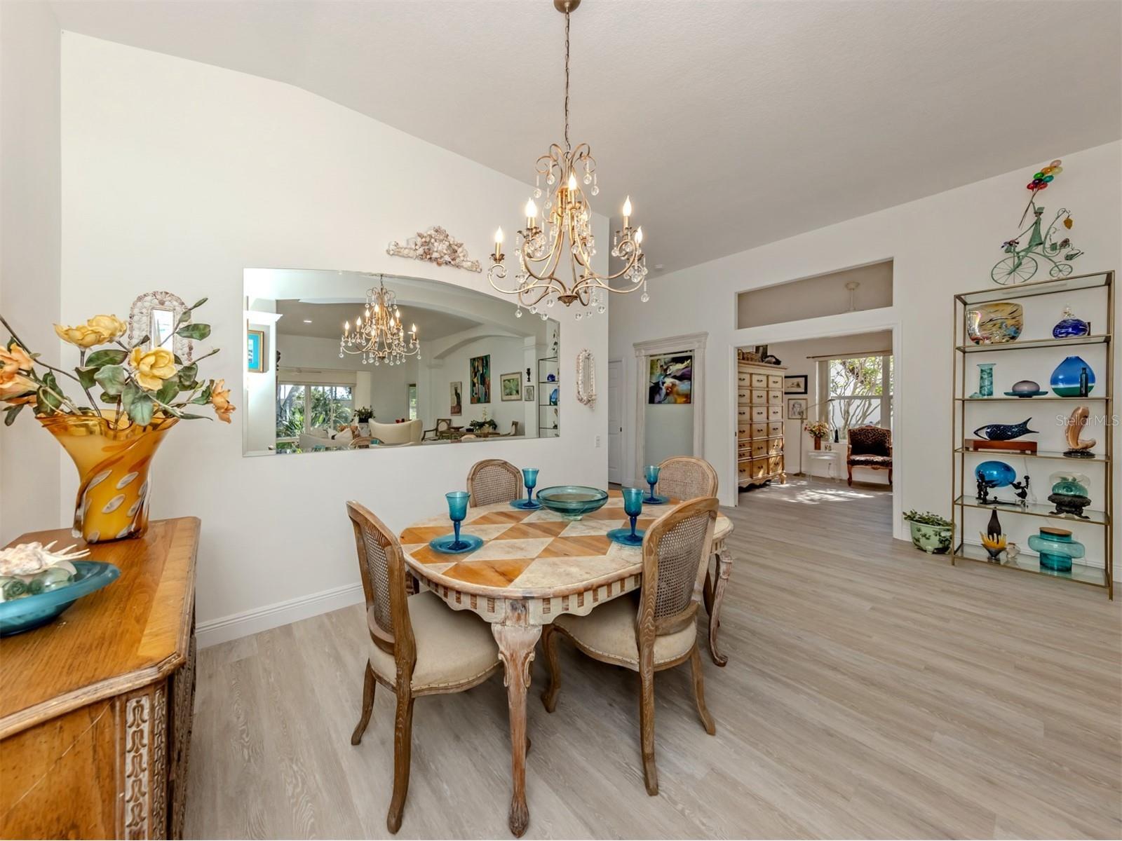 404 Pinewood Lake Drive Venice FL 34285 N6143666 image4