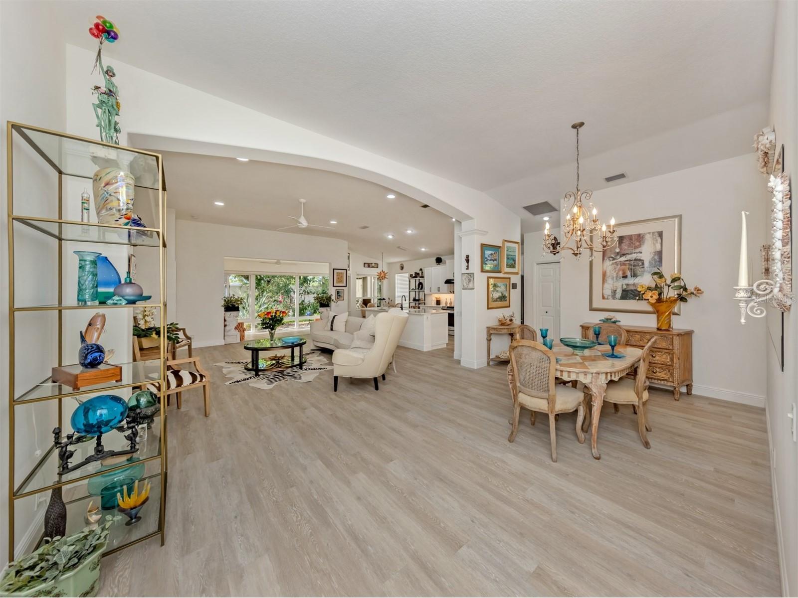 404 Pinewood Lake Drive Venice FL 34285 N6143666 image7