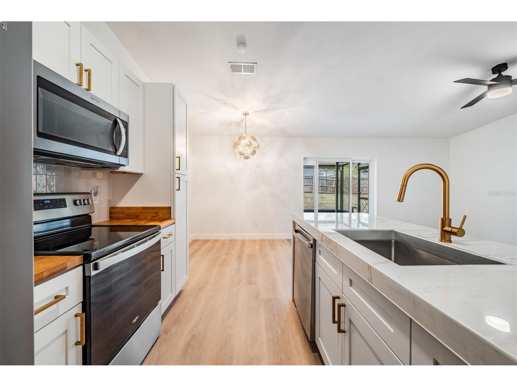 404 Regal Park Drive Valrico FL 33594 TB8461467 image8