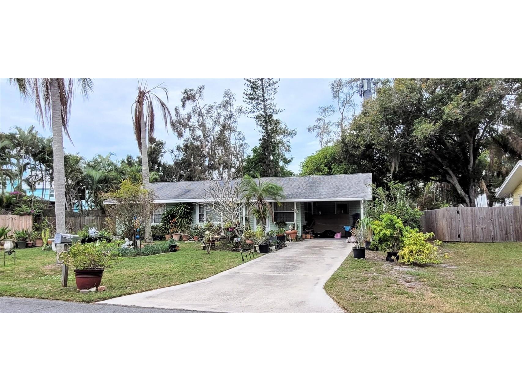404 S Pelican Drive Sarasota FL 34237 A4592444 image1