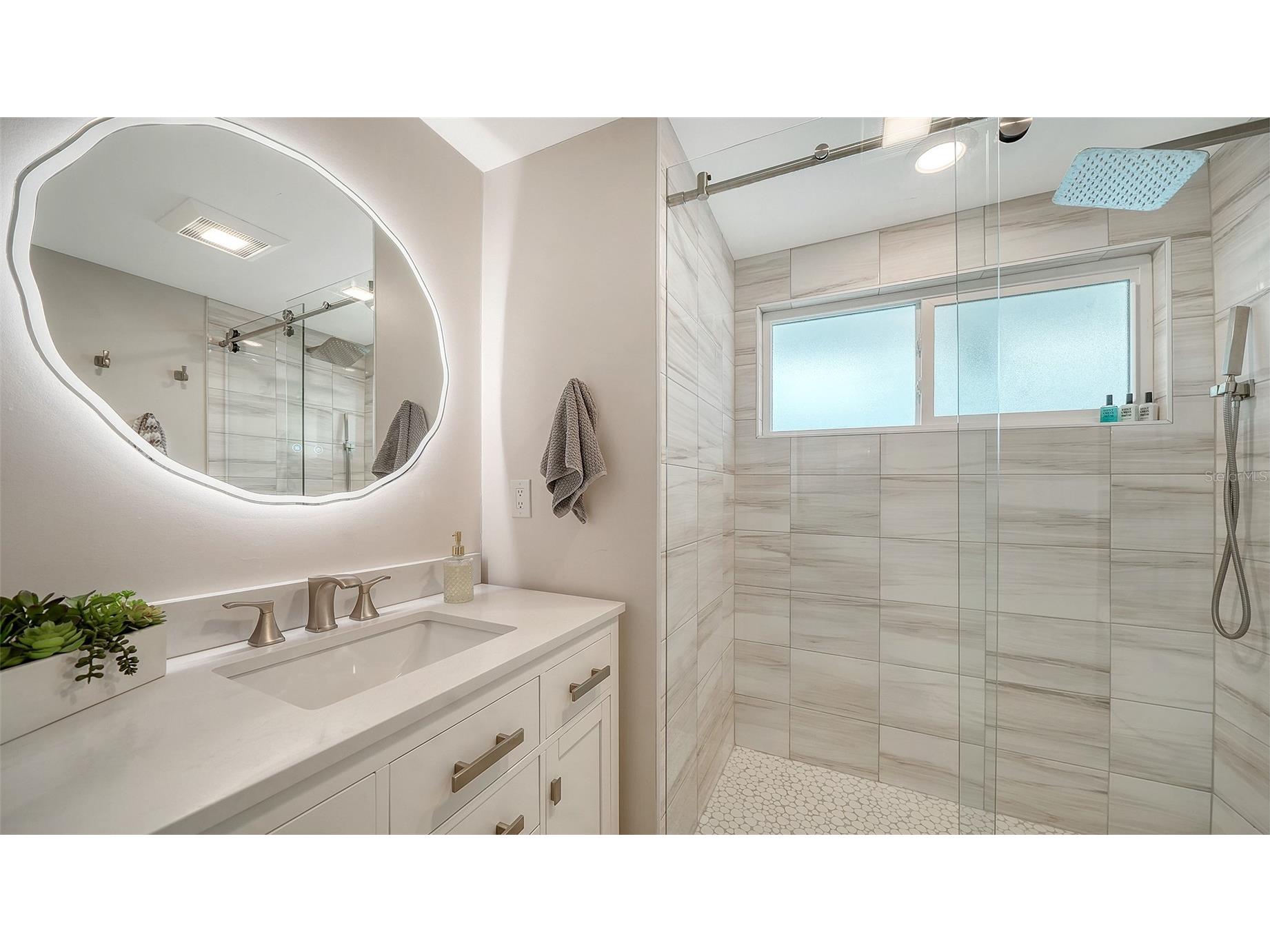 404 S Polk Drive Sarasota FL 34236 A4689616 image20