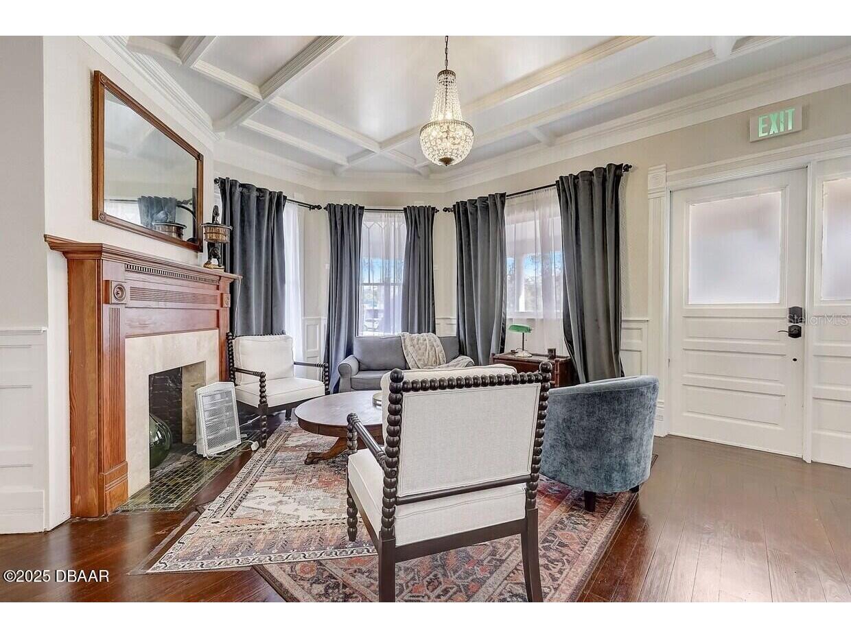 404 S Ridgewood Avenue Daytona Beach FL 32114 V4943079 image14