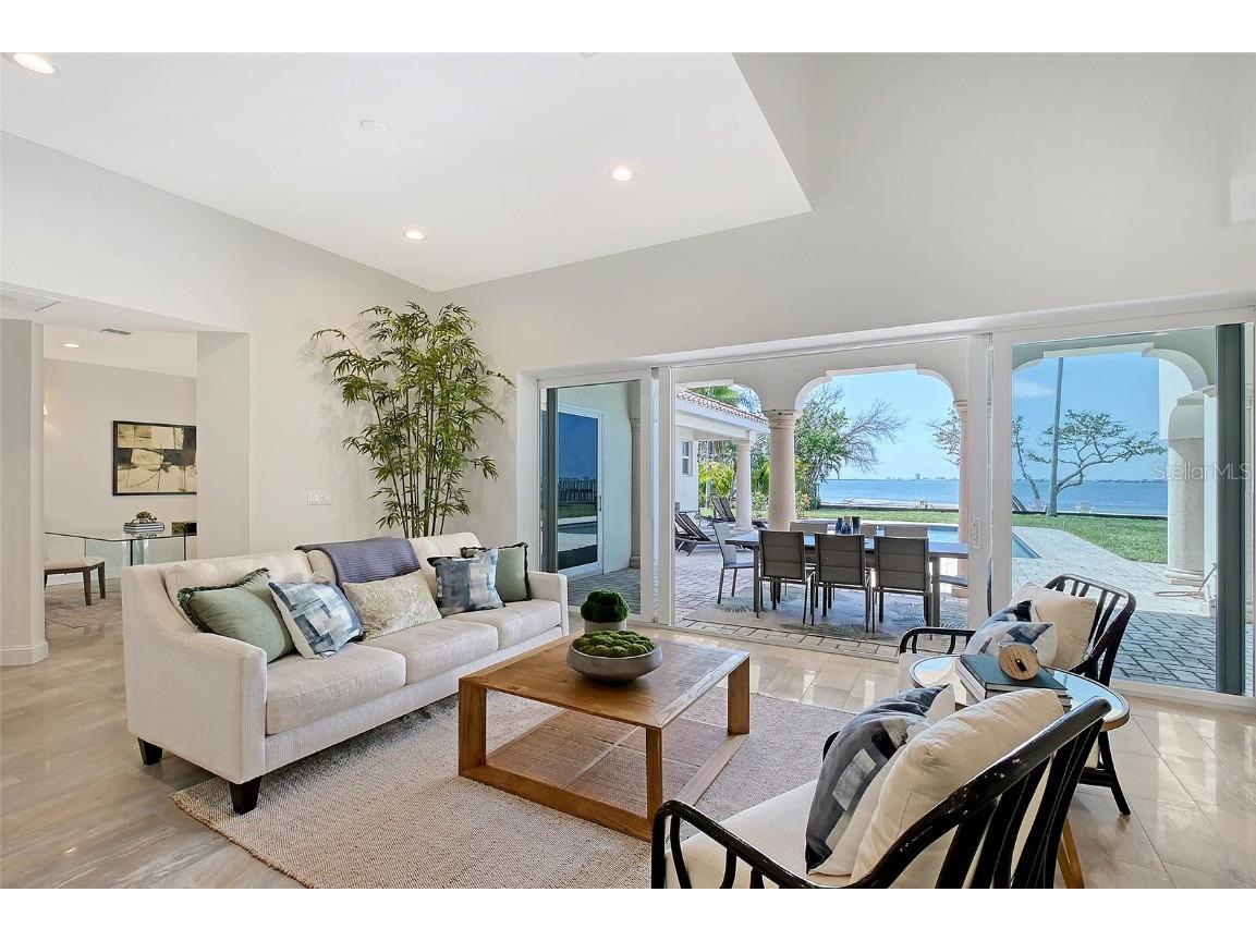 404 S Shore Drive Sarasota FL 34234 - SARASOTA BAY A4648092 image3