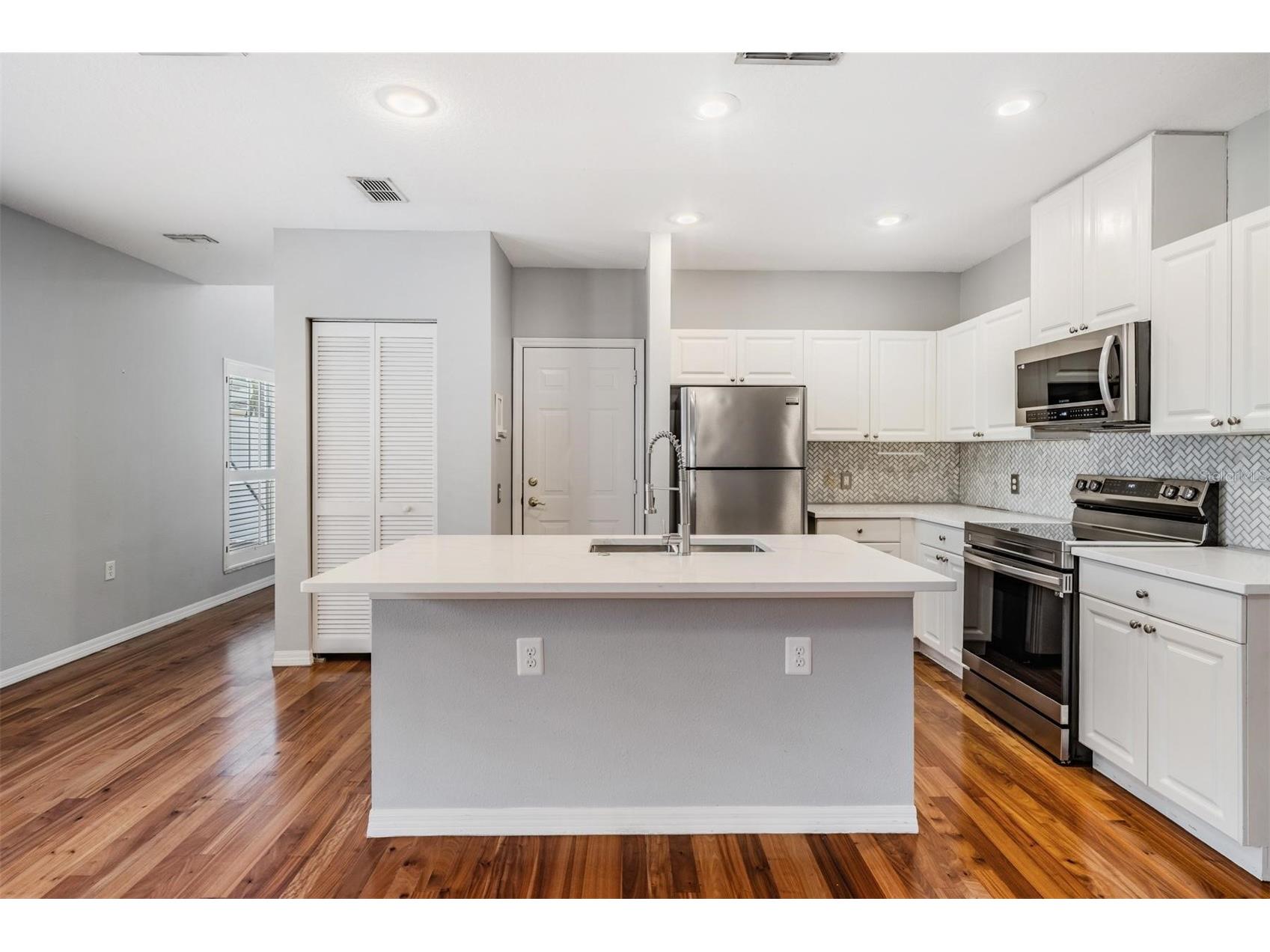 404 S Willow Avenue #B Tampa FL 33606 TB8514526 image6