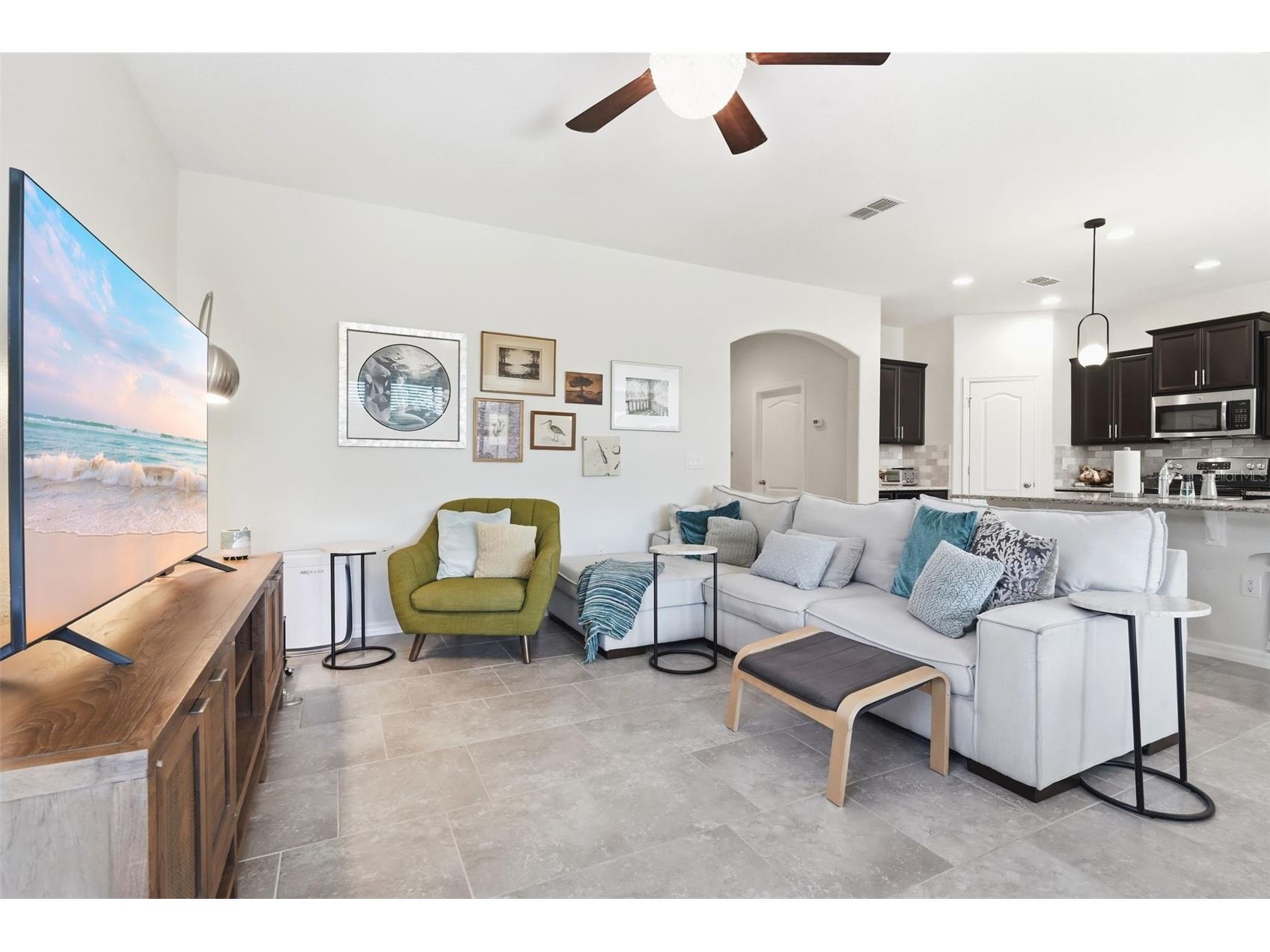 404 W Victoria Trails Blvd Deland FL 32724 V4947572 image7
