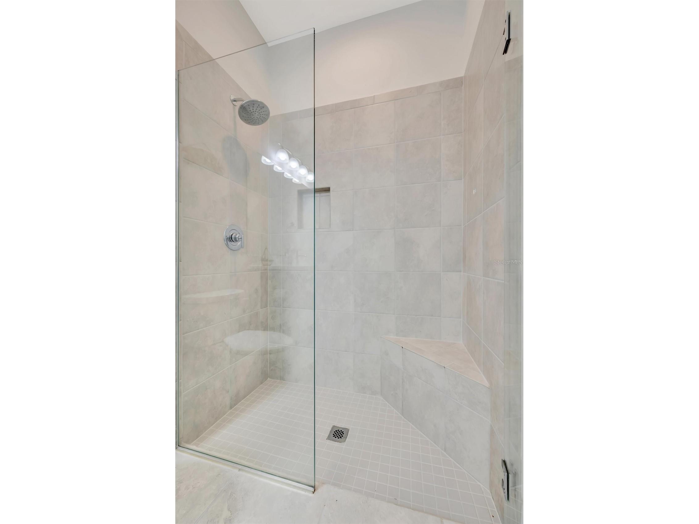 404 Whistler Glen Bradenton FL 34212 A4679001 image21