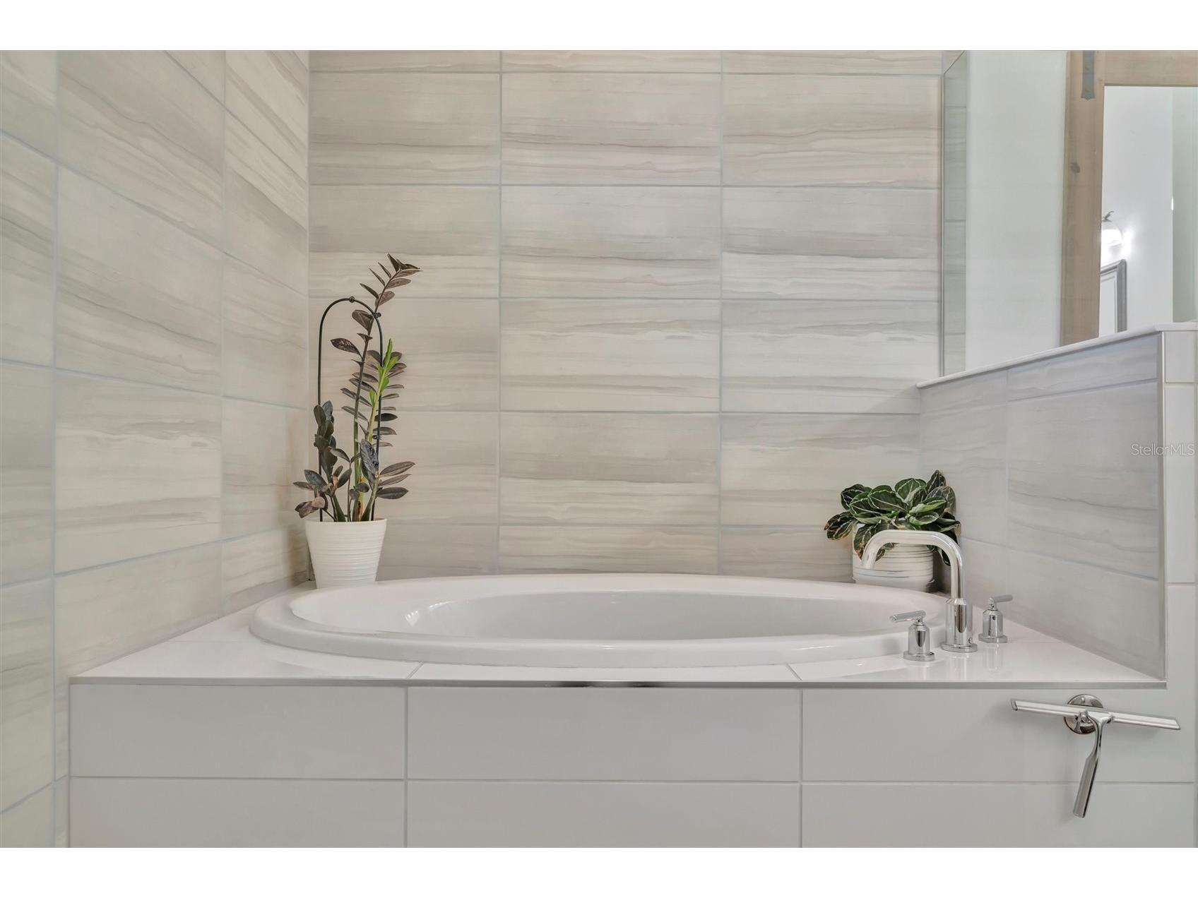 404 Whistler Glen Bradenton FL 34212 A4679001 image29