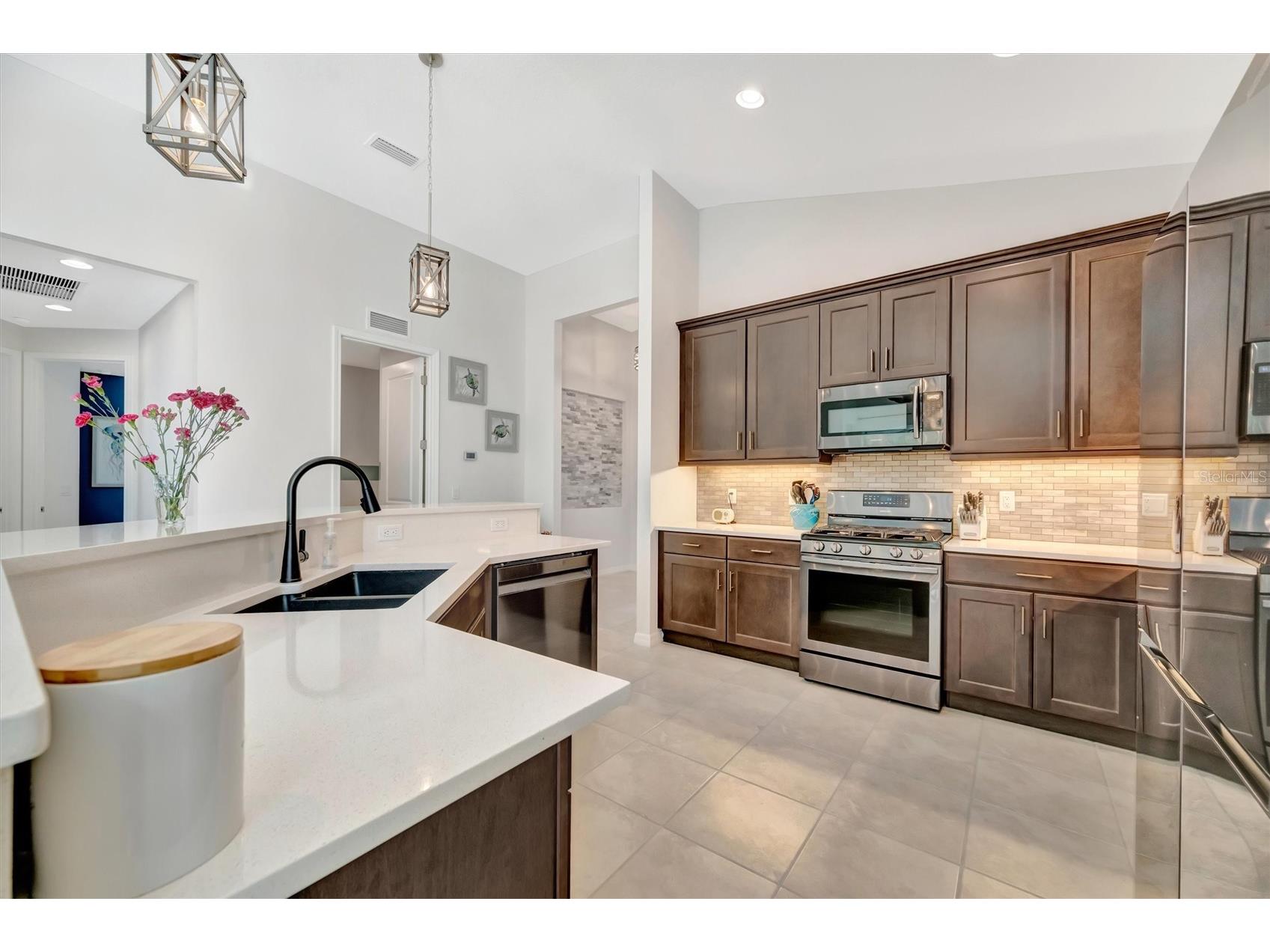 404 Whistler Glen Bradenton FL 34212 A4679001 image34