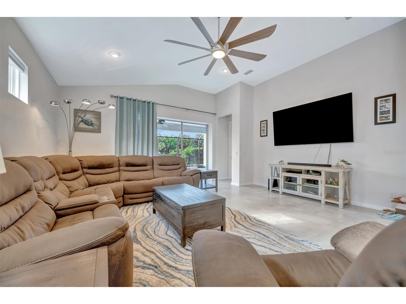 404 Whistler Glen Bradenton FL 34212 A4679001 image41