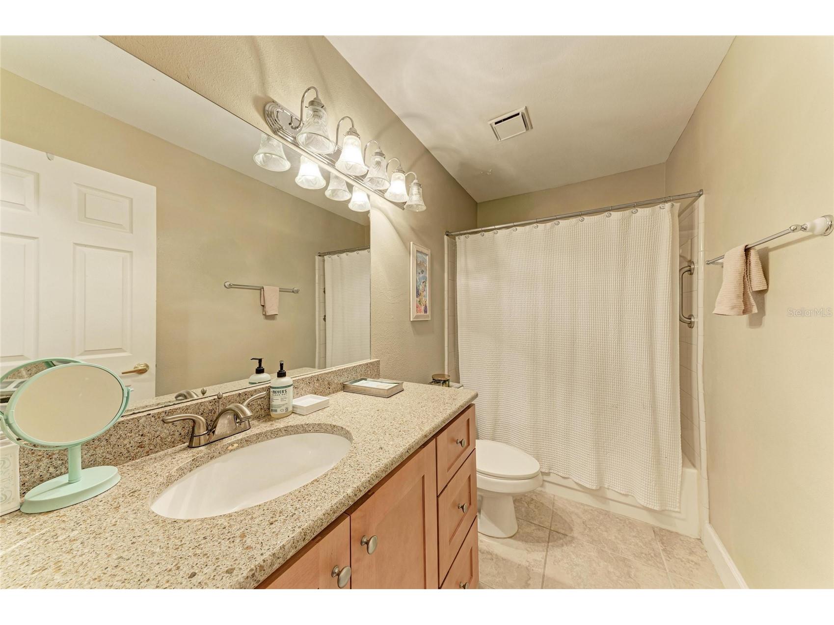 4040 Crockers Lake Boulevard #12 Sarasota FL 34238 N6144360 image26