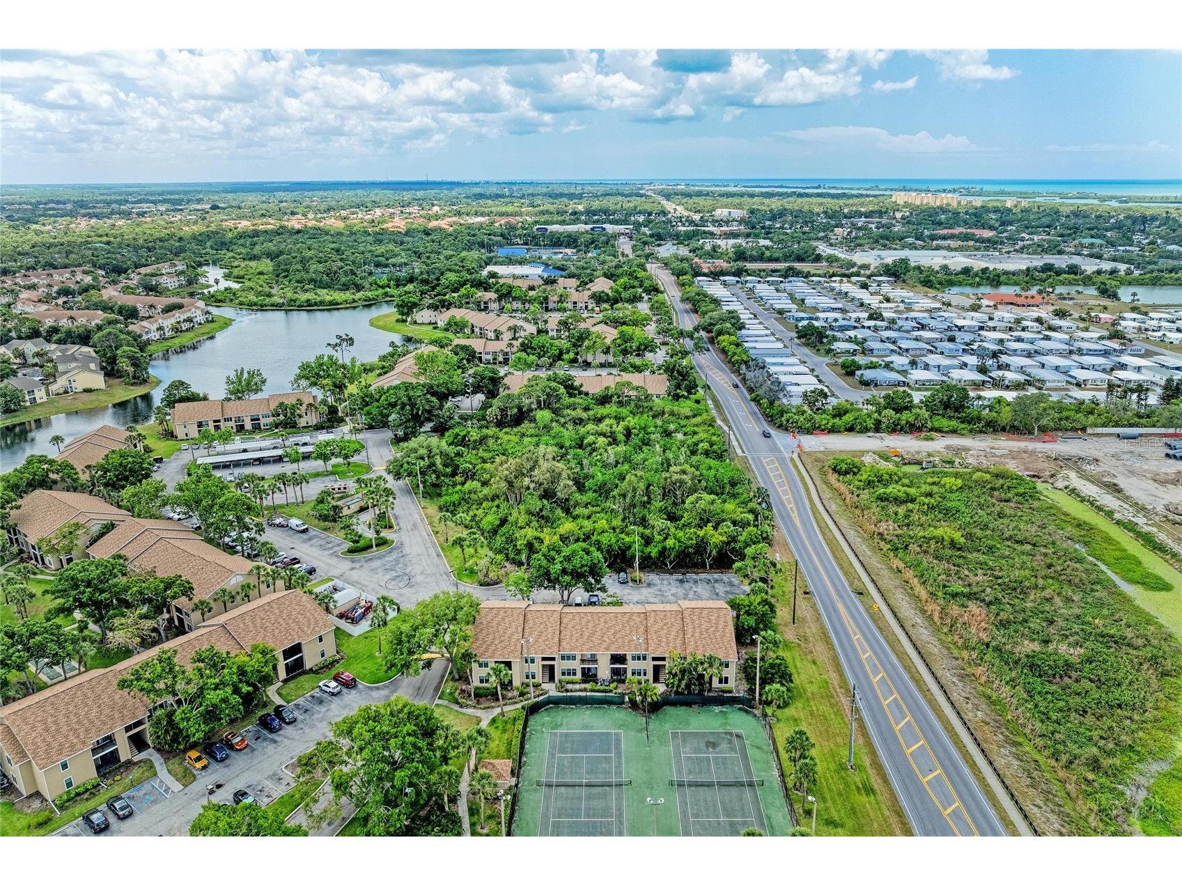 4040 Crockers Lake Boulevard #12 Sarasota FL 34238 N6144360 image39