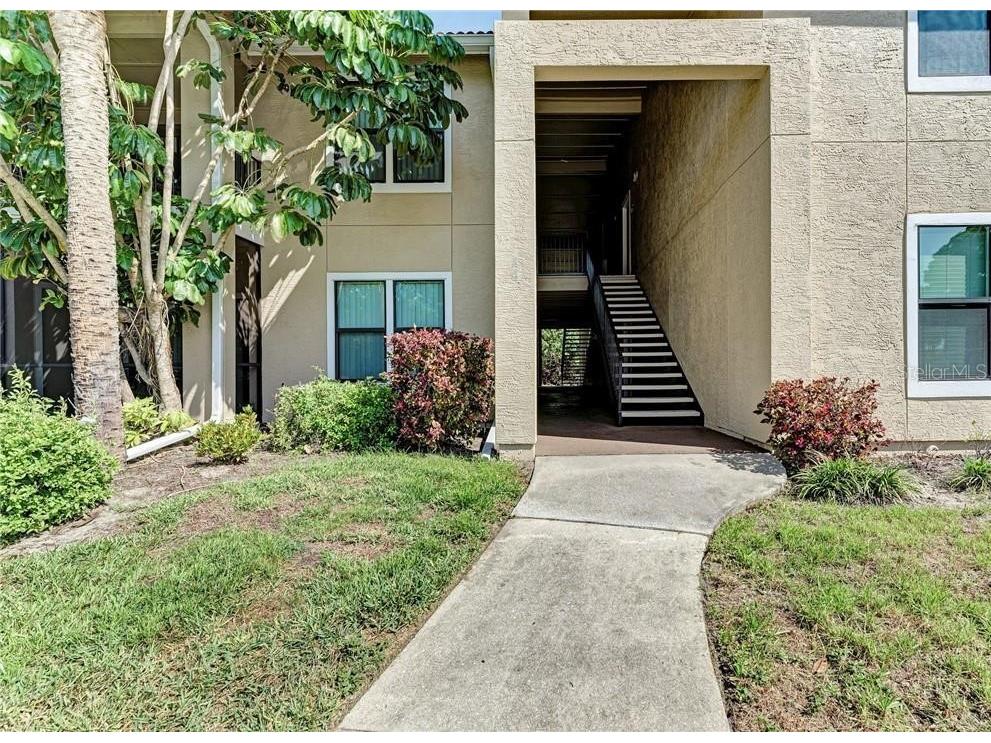 4040 Crockers Lake Boulevard #16 Sarasota FL 34238 A4576342 image1
