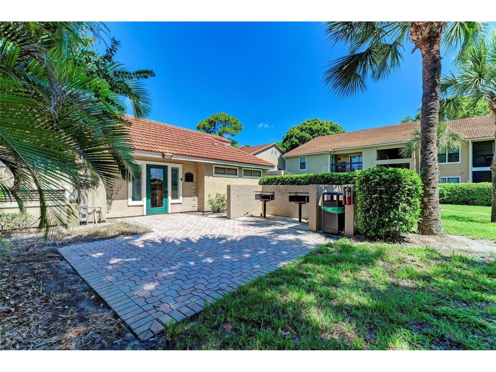 4040 Crockers Lake Boulevard #1717 Sarasota FL 34238 A4679678 image32