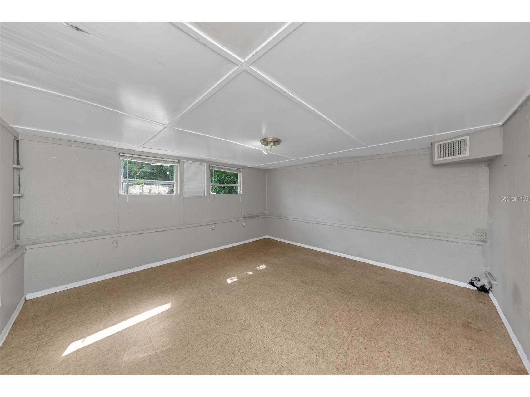 4040 Flamingo Drive New Port Richey FL 34652 TB8494801 image15