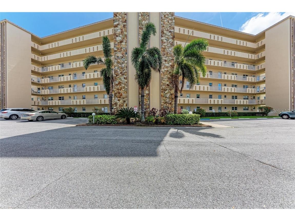 4040 Ironwood Circle #401F Bradenton FL 34209 A4668259 image1