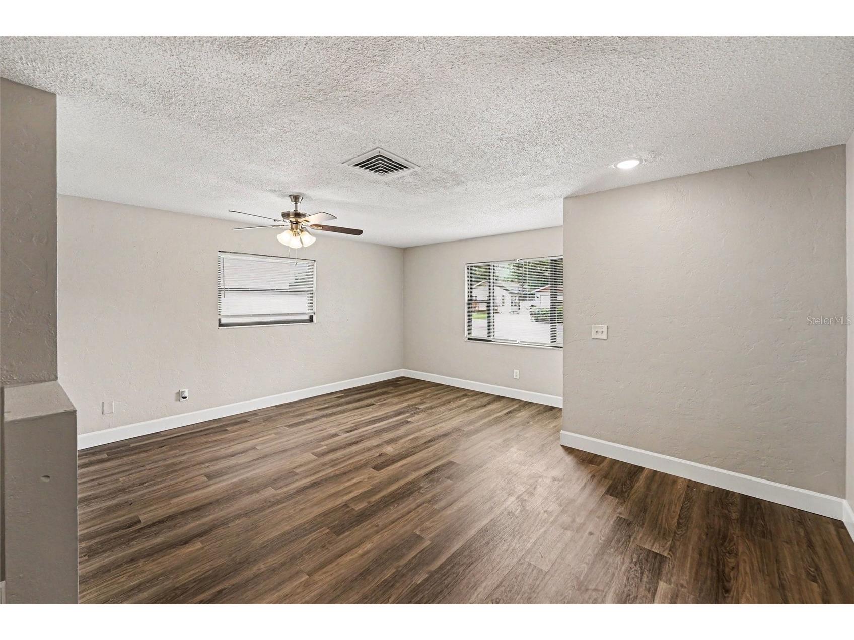 4041 53rd Avenue N Saint Petersburg FL 33714 O6414752 image3