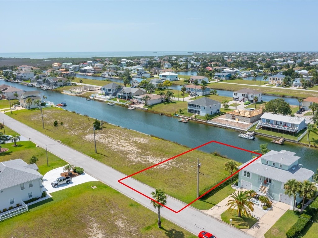 4041 Cobia Drive Hernando Beach FL 34607 - INDIRECT ACCESS TO GULF W7847505 image2