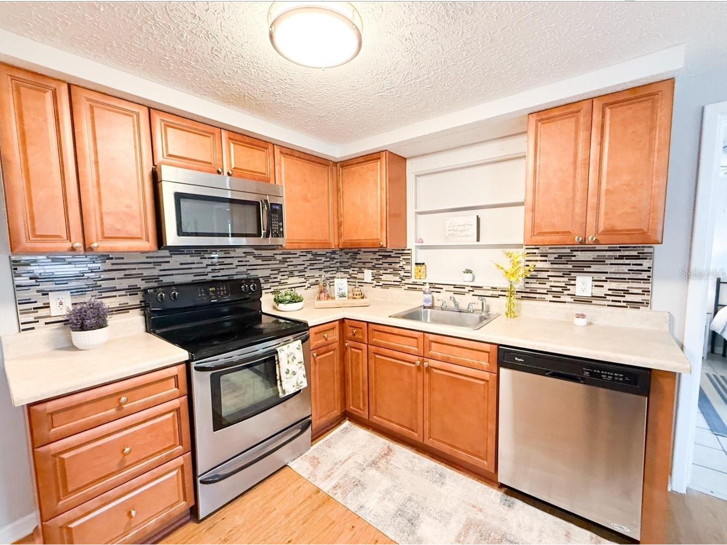 4041 Las Vegas Drive New Port Richey FL 34653 W7883472 image2