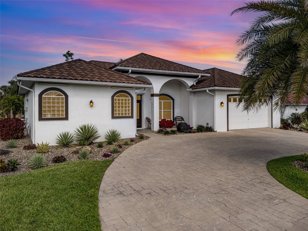 4041 Orange Grove Boulevard North Fort Myers FL 33903 A4640160 image1