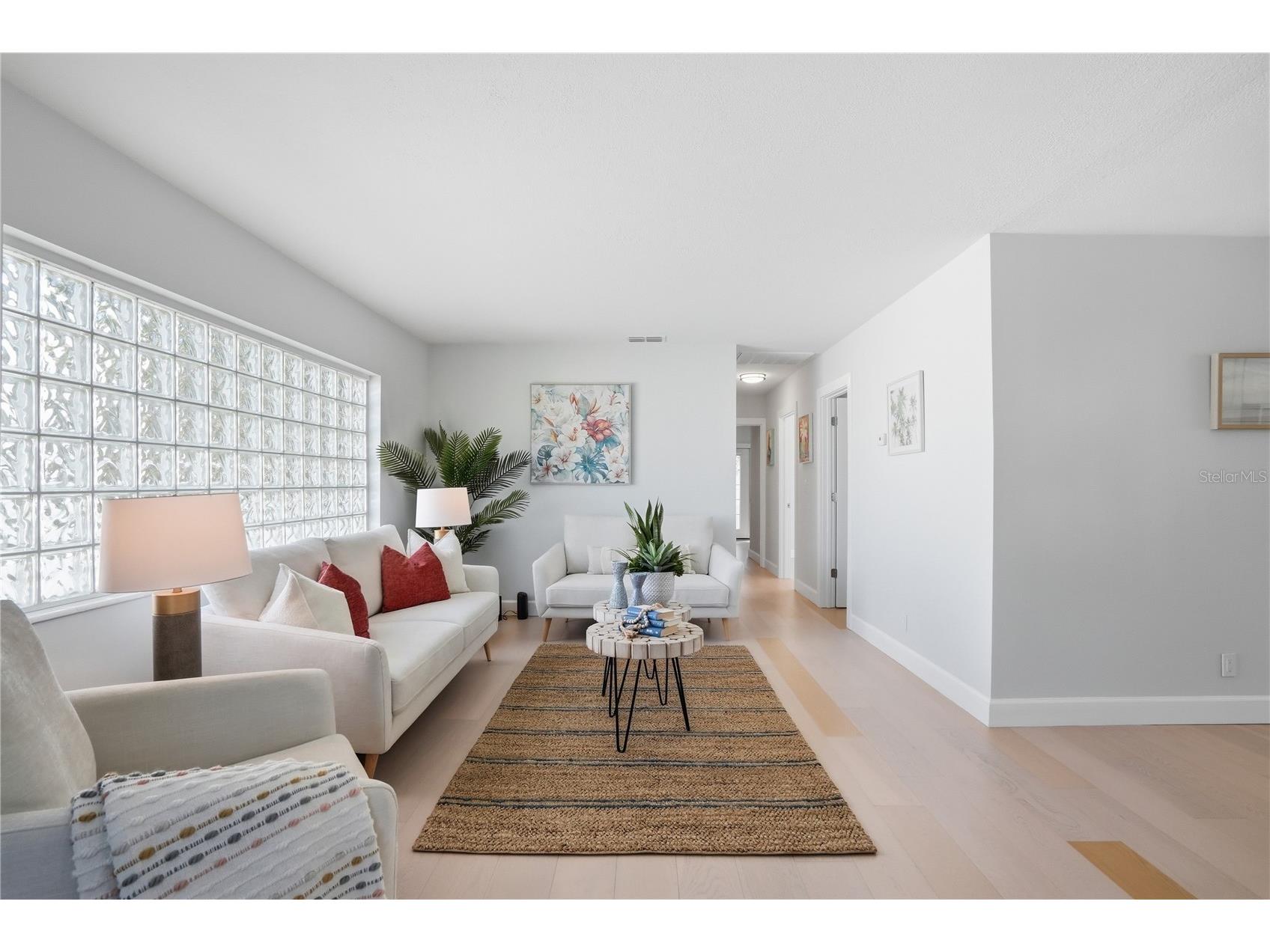 4043 Shore Acres Boulevard NE Saint Petersburg FL 33703 TB8493769 image2