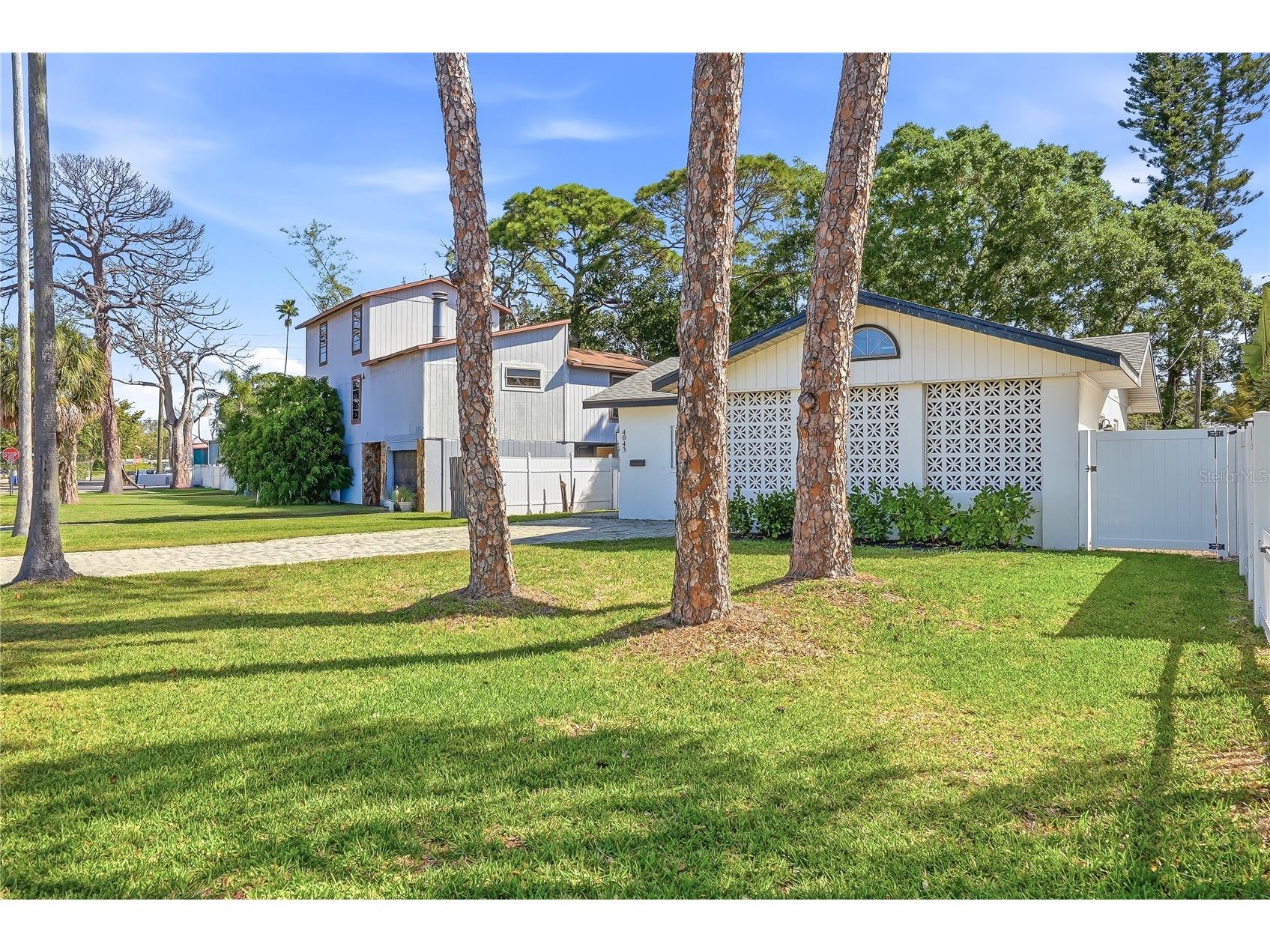 4043 Shore Acres Boulevard NE Saint Petersburg FL 33703 TB8493769 image40