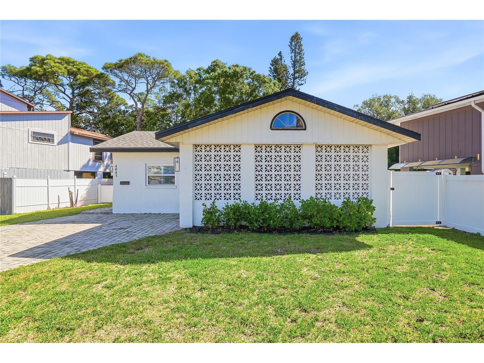 4043 Shore Acres Boulevard NE Saint Petersburg FL 33703 TB8493769 image5