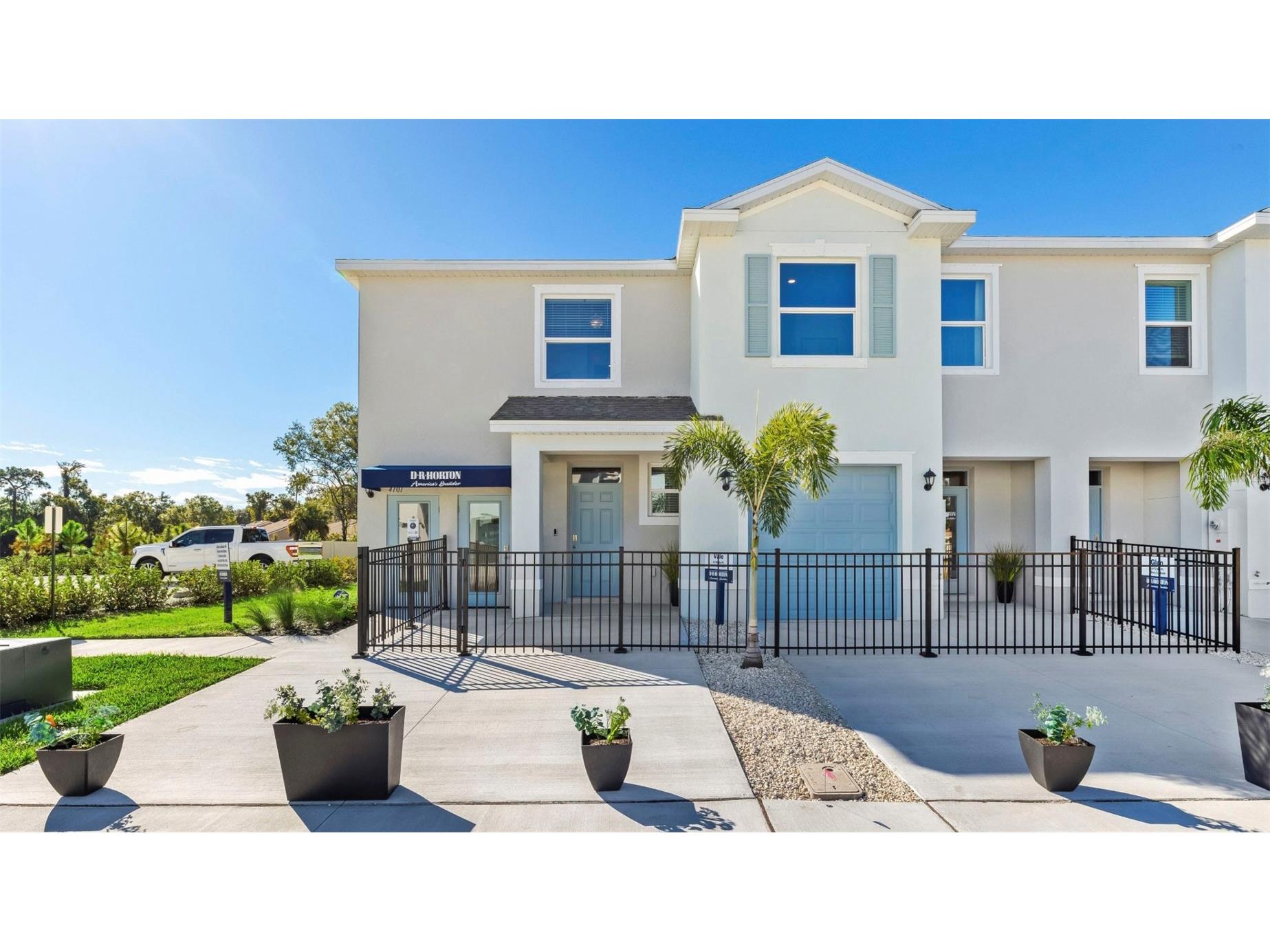 4044 Gold Dust Lane Sarasota FL 34243 A4684700 image2
