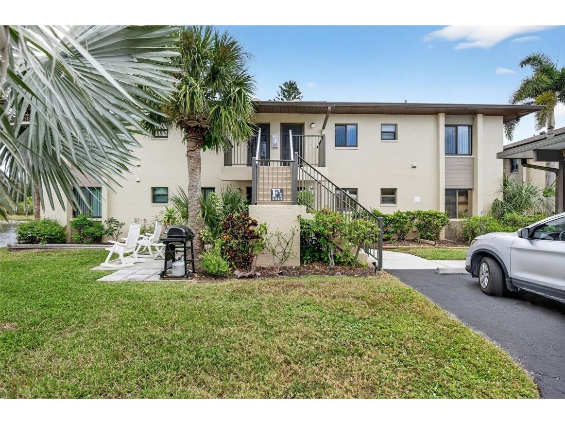 4044 Oakview Drive #F1-2 Punta Gorda FL 33980 A4670660 image1