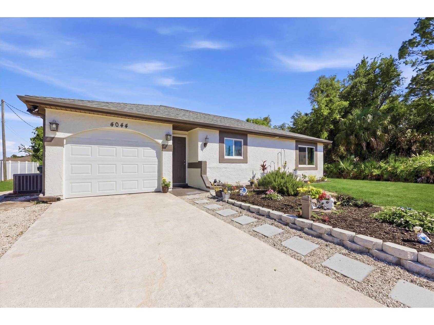 4044 S Salford Boulevard North Port FL 34287 N6144125 image2