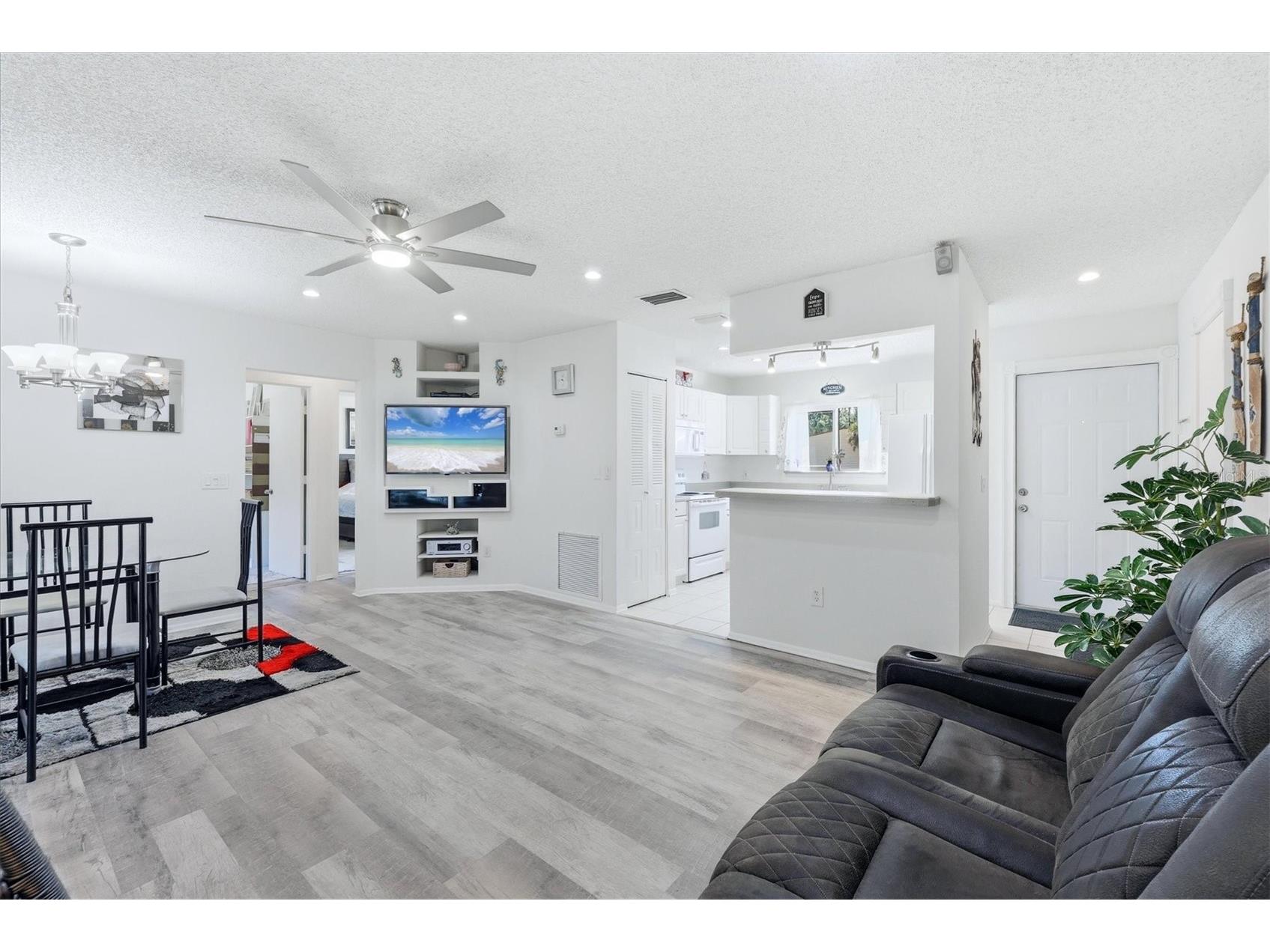 4044 S Salford Boulevard North Port FL 34287 N6144125 image9