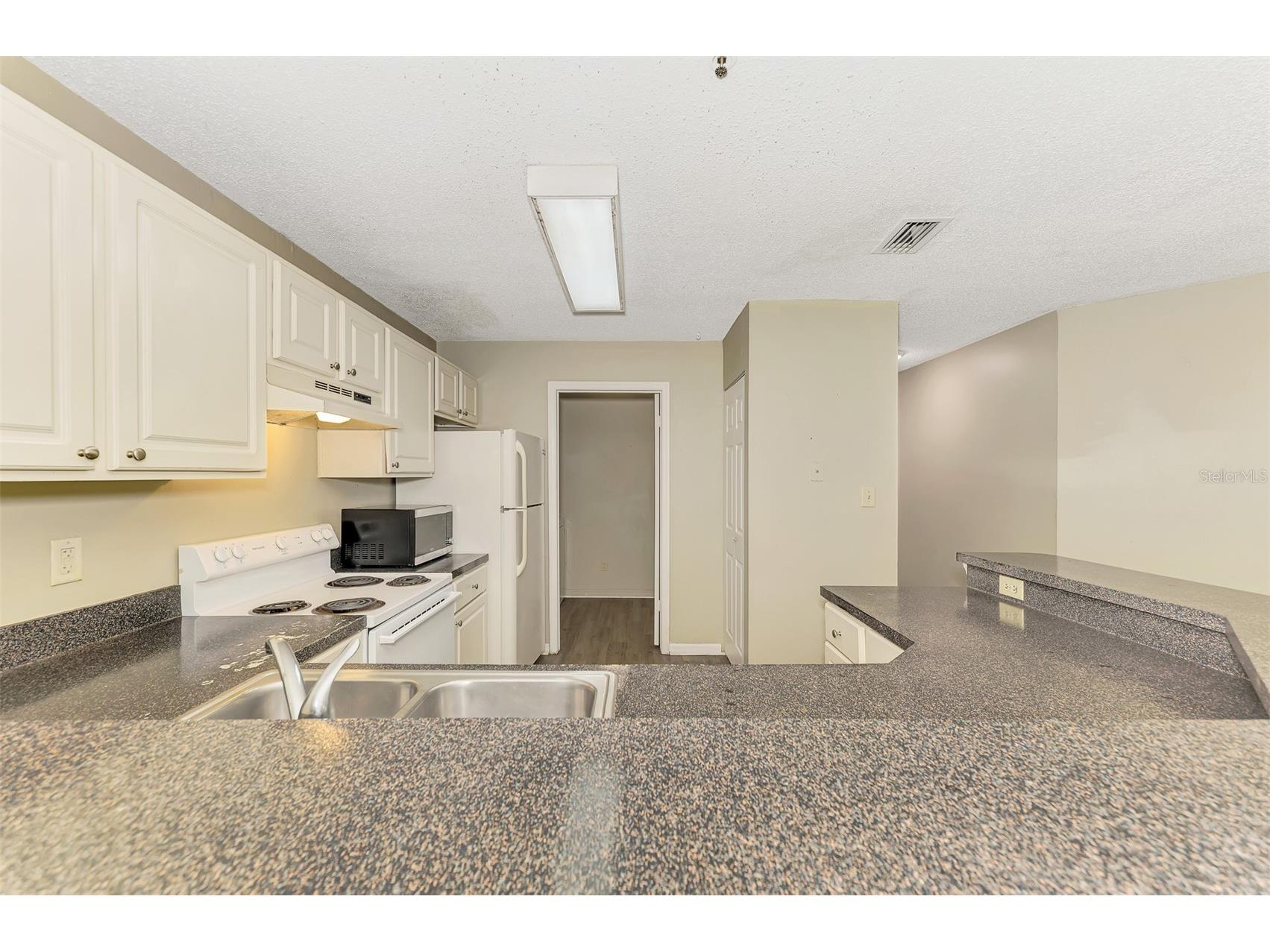 4045 Crockers Lake Boulevard #11 Sarasota FL 34238 TB8492484 image16