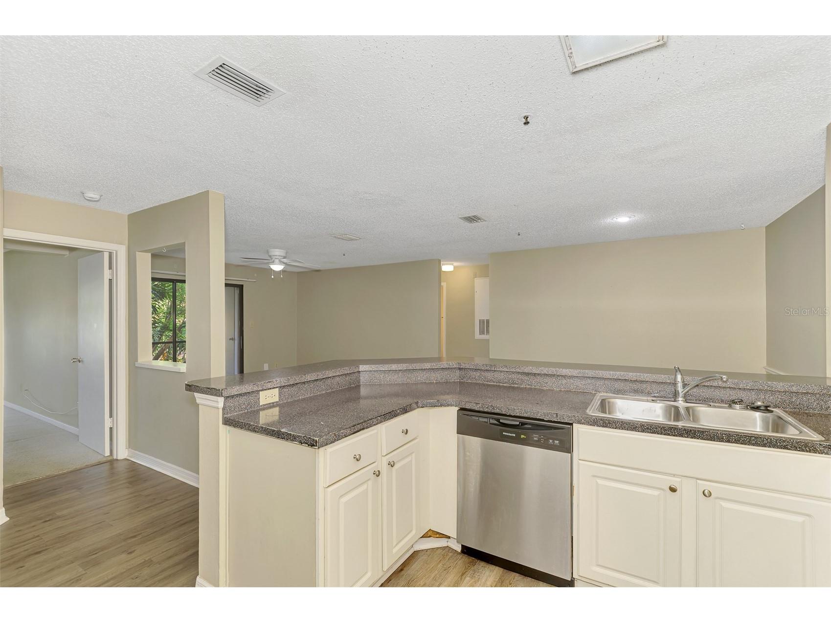 4045 Crockers Lake Boulevard #11 Sarasota FL 34238 TB8492484 image22